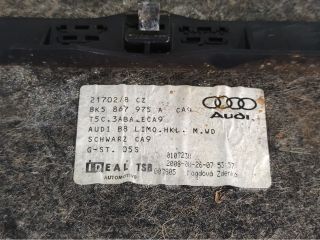 bontott AUDI A4 B8 Csomagtérajtó Kárpit
