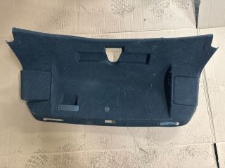 bontott AUDI A4 B8 Csomagtérajtó Kárpit