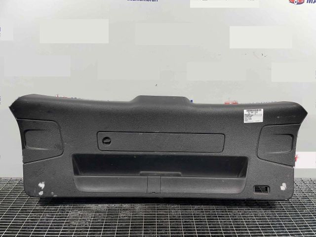 bontott AUDI A4 B8 Csomagtérajtó Kárpit