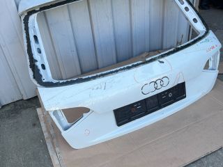 bontott AUDI A4 B8 Csomagtérajtó (Üres lemez)