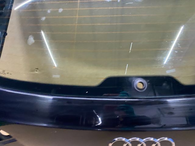 bontott AUDI A4 B8 Csomagtérajtó (Üres lemez)