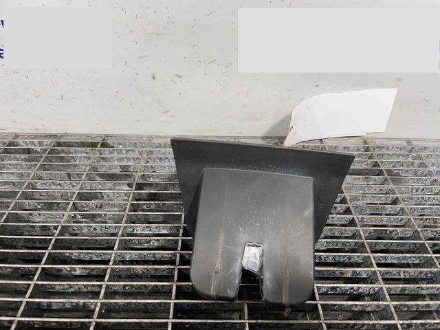 bontott AUDI A4 B8 Csomagtérajtó Ütköző