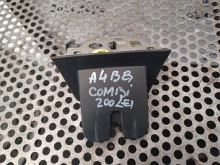 bontott AUDI A4 B8 Csomagtérajtó Zárszerkezet