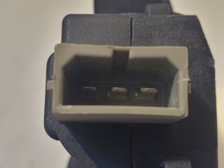 bontott AUDI A4 B8 Csomagtérajtó Zárszerkezet