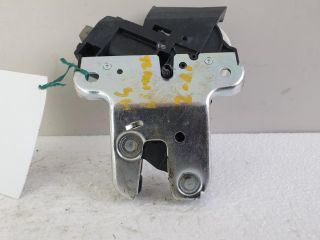 bontott AUDI A4 B8 Csomagtérajtó Zárszerkezet