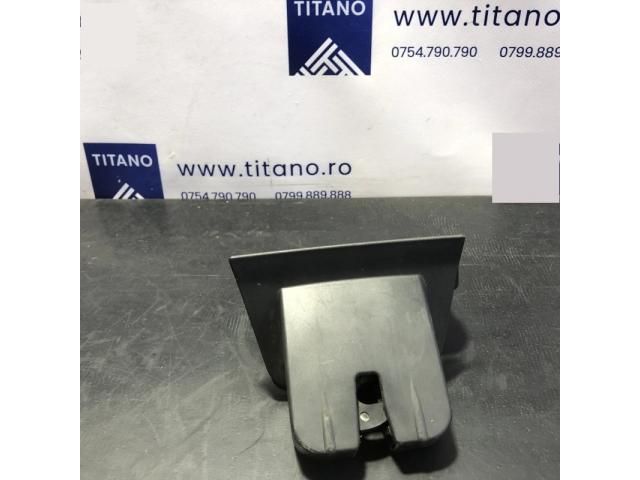 bontott AUDI A4 B8 Csomagtérajtó Zárszerkezet