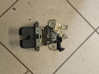 bontott AUDI A4 B8 Csomagtérajtó Zárszerkezet