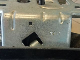 bontott AUDI A4 B8 Csomagtérajtó Zárszerkezet