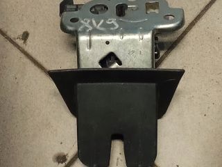 bontott AUDI A4 B8 Csomagtérajtó Zárszerkezet