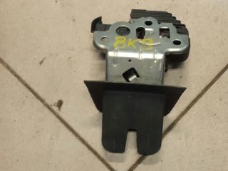 bontott AUDI A4 B8 Csomagtérajtó Zárszerkezet