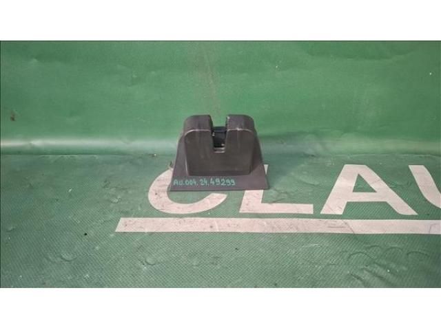 bontott AUDI A4 B8 Csomagtérajtó Zárszerkezet