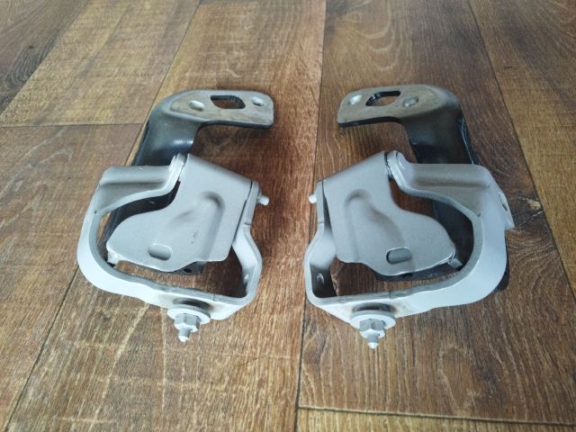 bontott AUDI A4 B8 Csomagtérajtó Zsanér