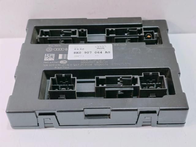 bontott AUDI A4 B8 Elektronika (Magában)