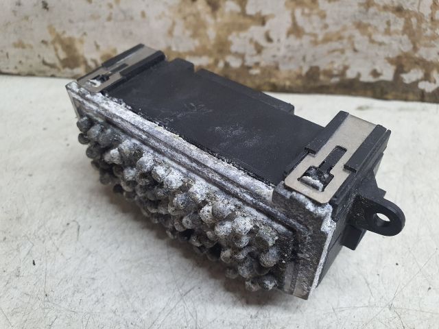 bontott AUDI A4 B8 Előtét Ellenállás Fűtőmotor