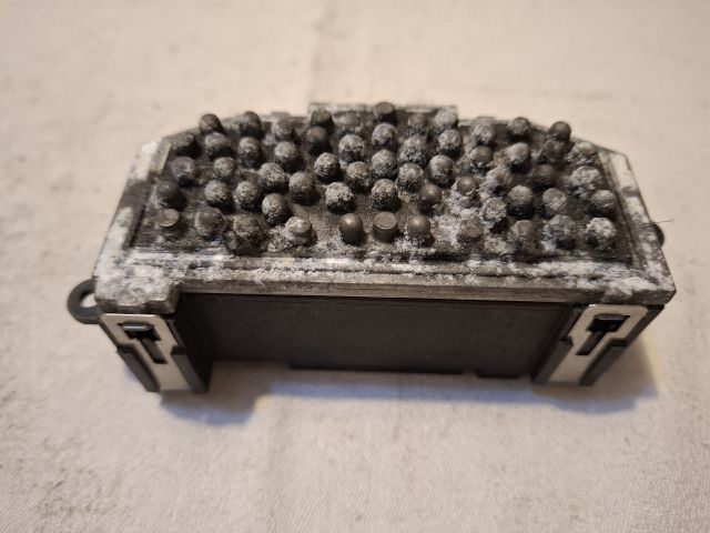 bontott AUDI A4 B8 Előtét Ellenállás Fűtőmotor