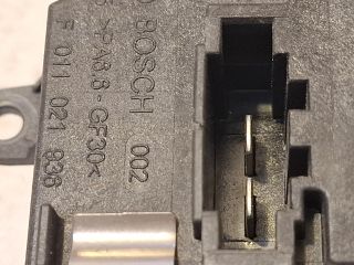 bontott AUDI A4 B8 Előtét Ellenállás Fűtőmotor