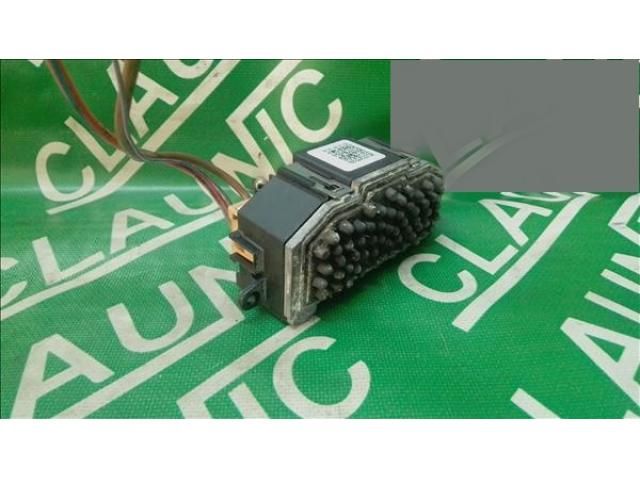 bontott AUDI A4 B8 Előtét Ellenállás Fűtőmotor