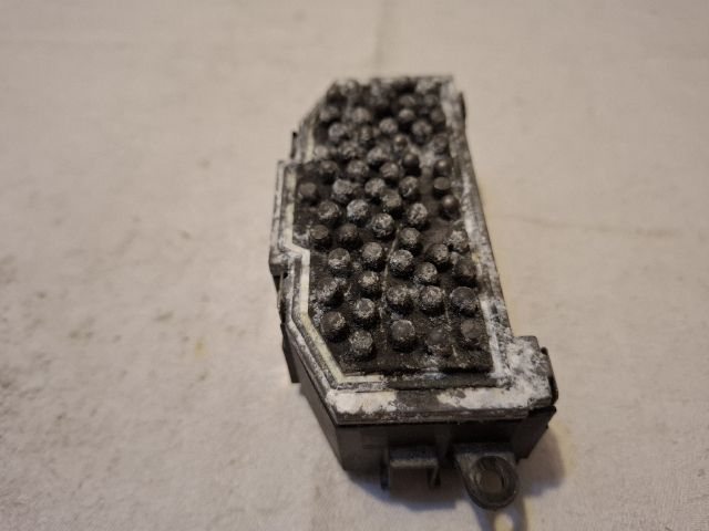 bontott AUDI A4 B8 Előtét Ellenállás Fűtőmotor