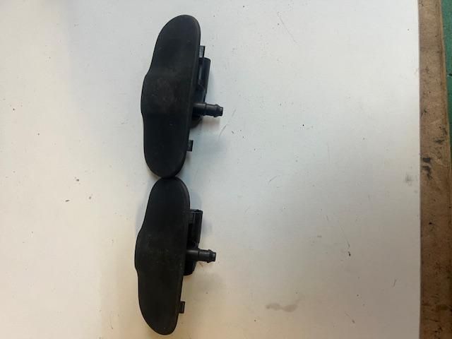 bontott AUDI A4 B8 Első Ablakmosó Fúvóka