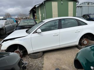 bontott AUDI A4 B8 Első Ablakmosó Szivattyú