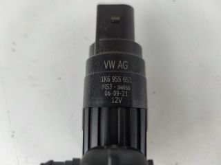 bontott AUDI A4 B8 Első Ablakmosó Szivattyú