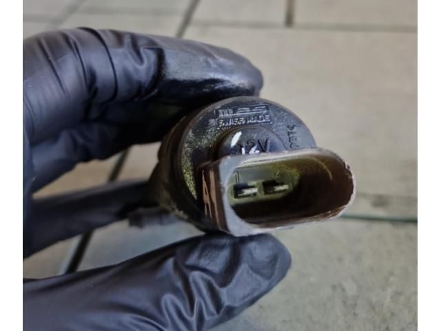 bontott AUDI A4 B8 Első Ablakmosó Szivattyú