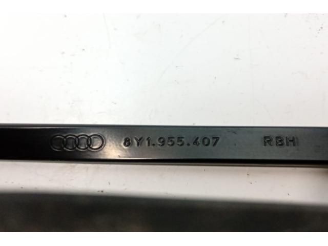 bontott AUDI A4 B8 Első Ablaktörlő Kar