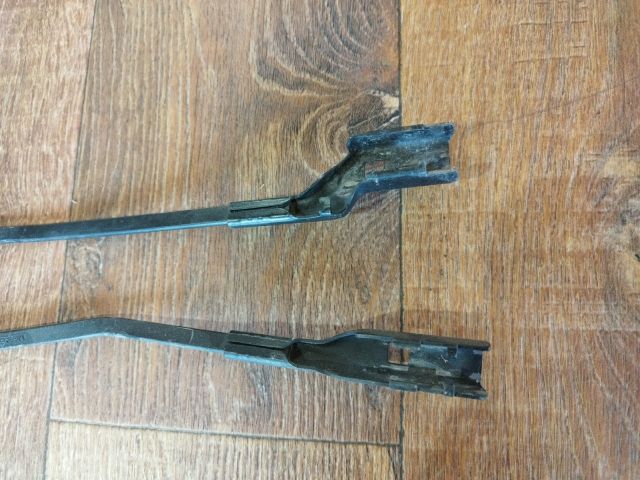 bontott AUDI A4 B8 Első Ablaktörlő Kar