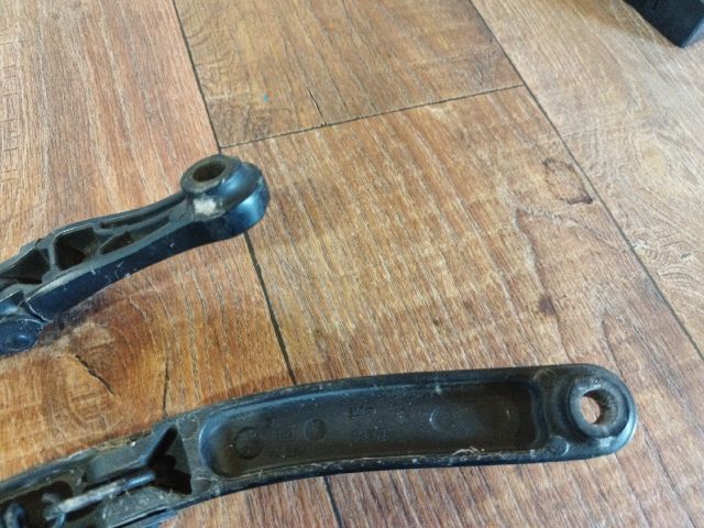 bontott AUDI A4 B8 Első Ablaktörlő Kar