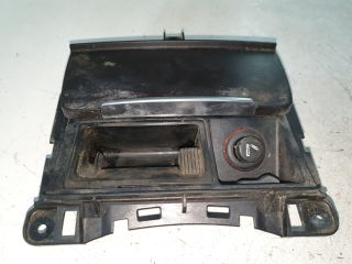 bontott AUDI A4 B8 Első Hamutartó