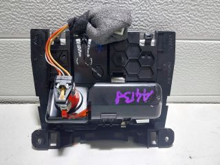 bontott AUDI A4 B8 Első Hamutartó