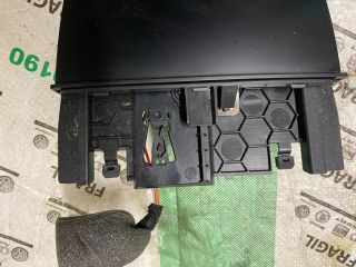 bontott AUDI A4 B8 Első Hamutartó