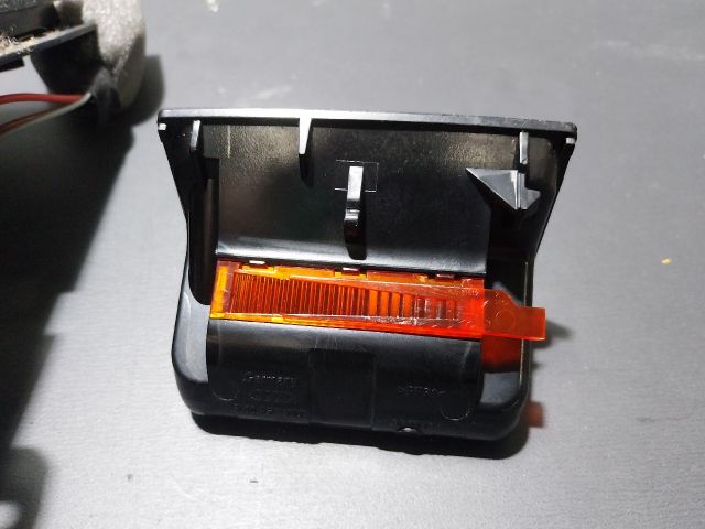 bontott AUDI A4 B8 Első Hamutartó