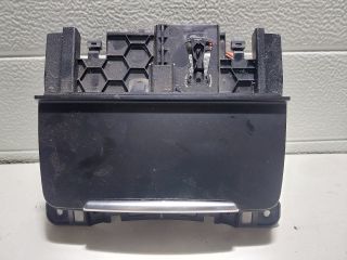 bontott AUDI A4 B8 Első Hamutartó