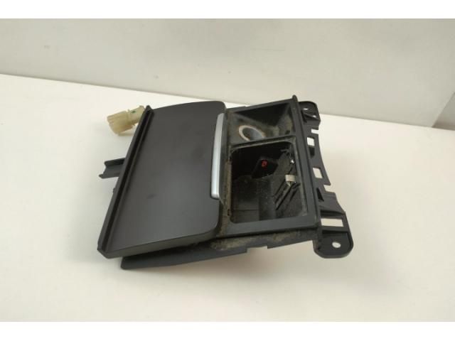 bontott AUDI A4 B8 Első Hamutartó