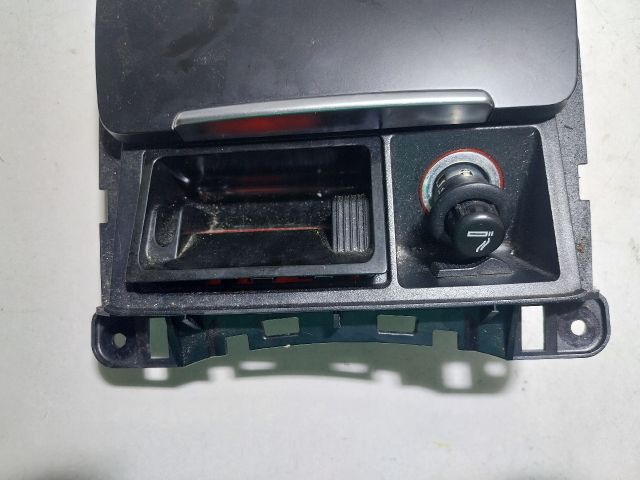 bontott AUDI A4 B8 Első Hamutartó