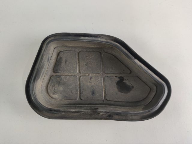 bontott AUDI A4 B8 Első Lengéscsillapító Patron / Betét