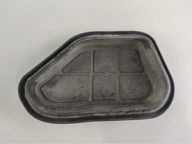 bontott AUDI A4 B8 Első Lengéscsillapító Patron / Betét