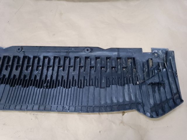 bontott AUDI A4 B8 Első Lökhárító Alsó (Műanyag)