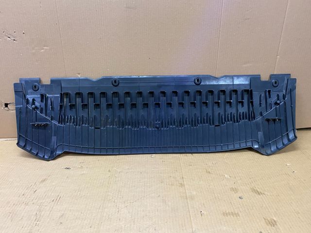 bontott AUDI A4 B8 Első Lökhárító Alsó (Műanyag)