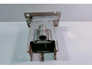 bontott AUDI A4 B8 Első Lökhárító Merevítő (Fém)