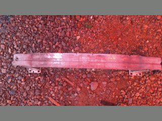 bontott AUDI A4 B8 Első Lökhárító Merevítő (Fém)