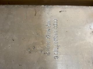 bontott AUDI A4 B8 Első Lökhárító Merevítő (Fém)