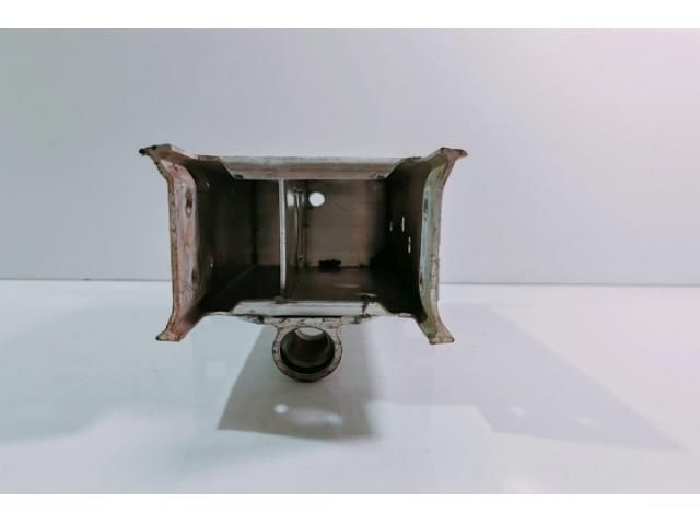 bontott AUDI A4 B8 Első Lökhárító Merevítő (Fém)