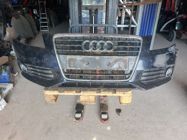 bontott AUDI A4 B8 Első Lökhárító (Részeivel)