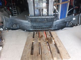 bontott AUDI A4 B8 Első Lökhárító (Részeivel)