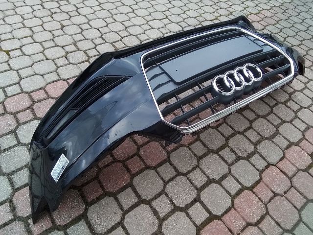 bontott AUDI A4 B8 Első Lökhárító (Részeivel)