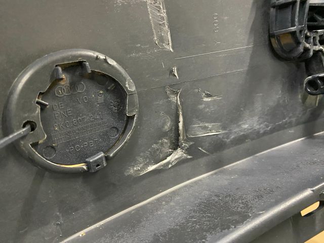 bontott AUDI A4 B8 Első Lökhárító (Részeivel)