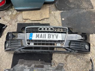 bontott AUDI A4 B8 Első Lökhárító (Részeivel)
