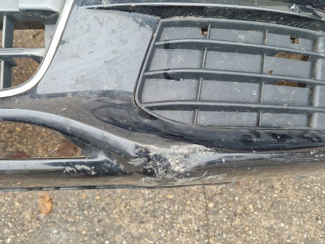 bontott AUDI A4 B8 Első Lökhárító (Részeivel)